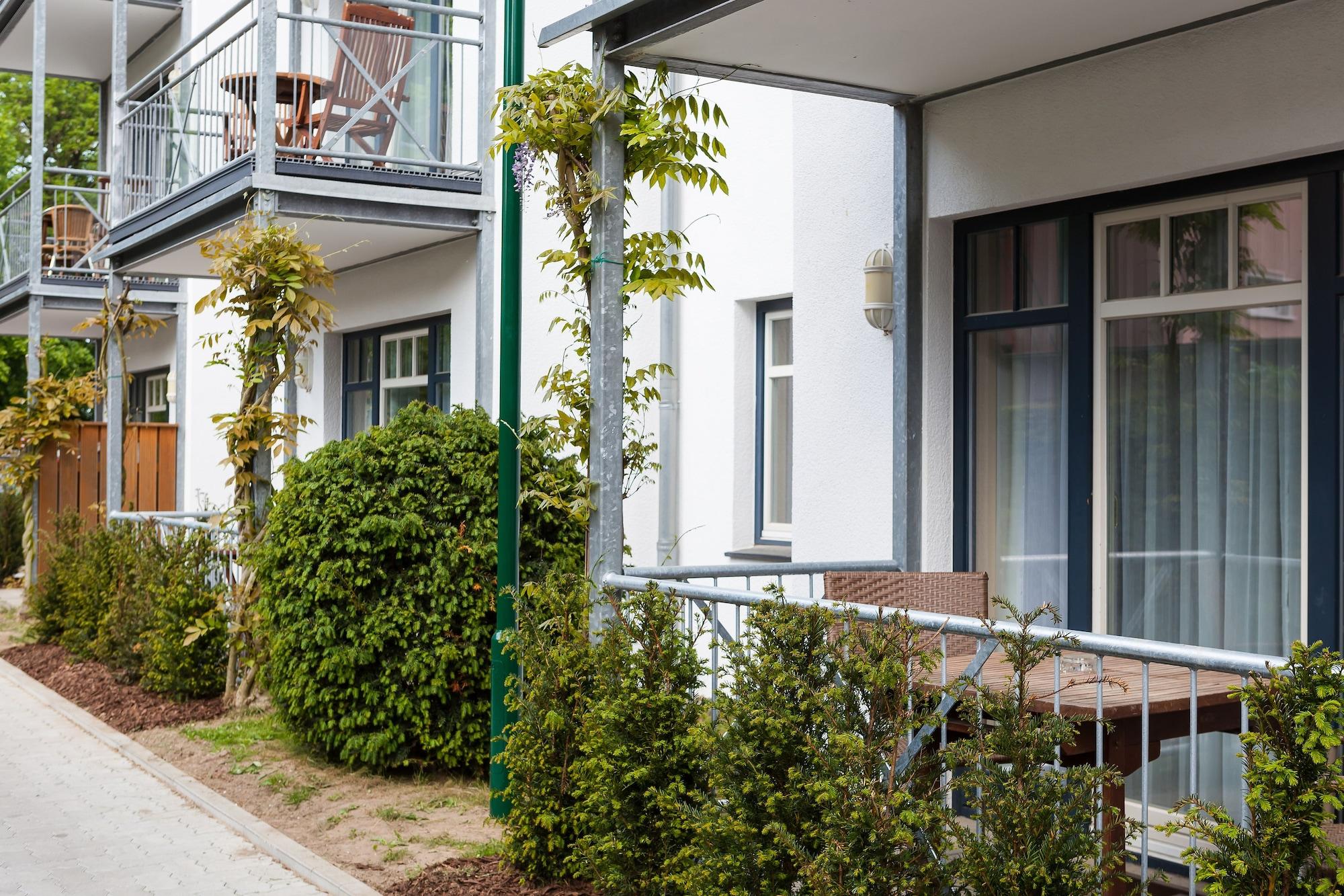 Hotel Vier Jahreszeiten Kühlungsborn Exterior foto